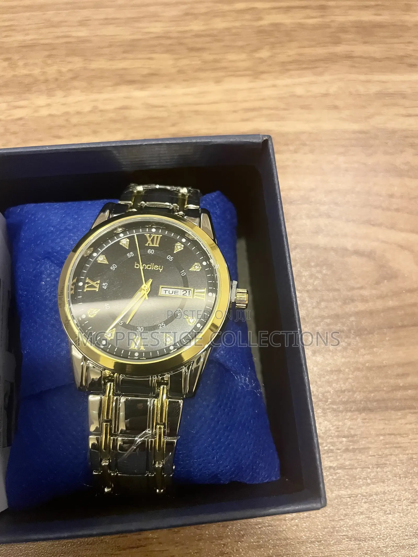 Gold Luxury Men's Stainless Steel Watch (Brand New in Box)