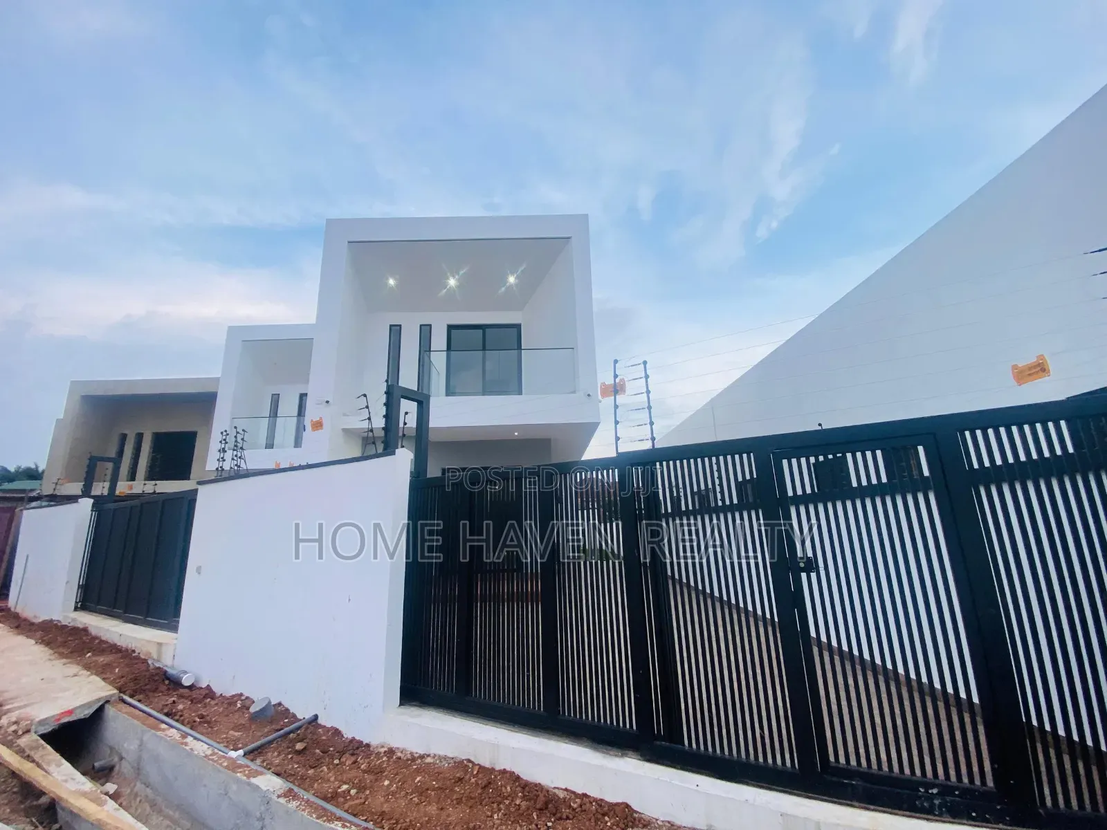 2bdrm House in Spintex Coastal, Baatsona Total for sale