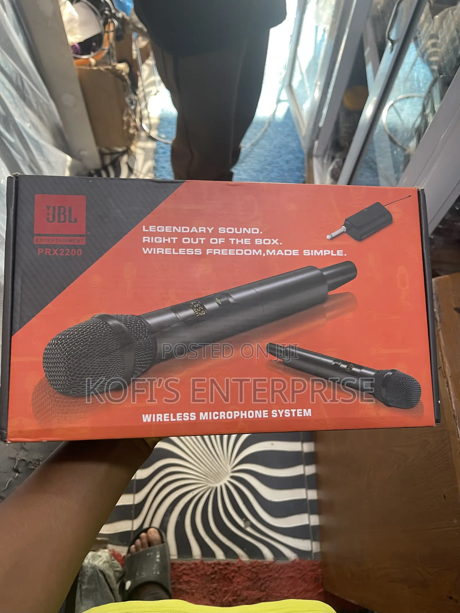 Wireless Microphone 2 Handles