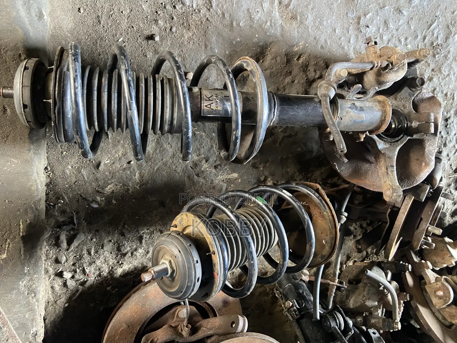 Yaris / Vitz 2006,2007,2009,2011,2012,2013,2014,front Shocks Home Used