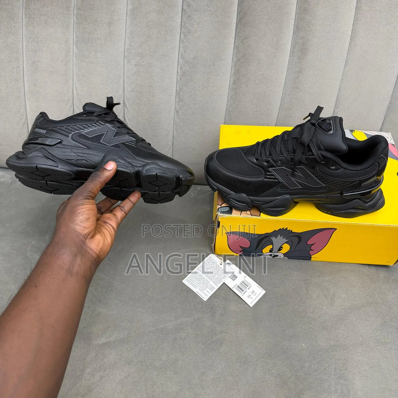New Balance 9060 "Triple Black" Sneakers Available (Loc:Adum Kumasi)