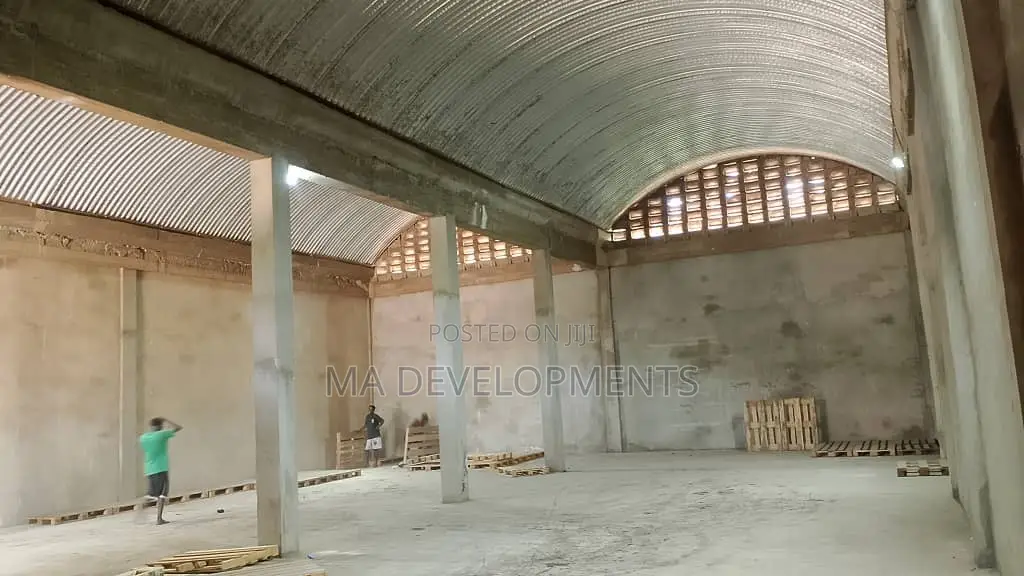 500 Square Meter Warehouse for Rent at Spintex