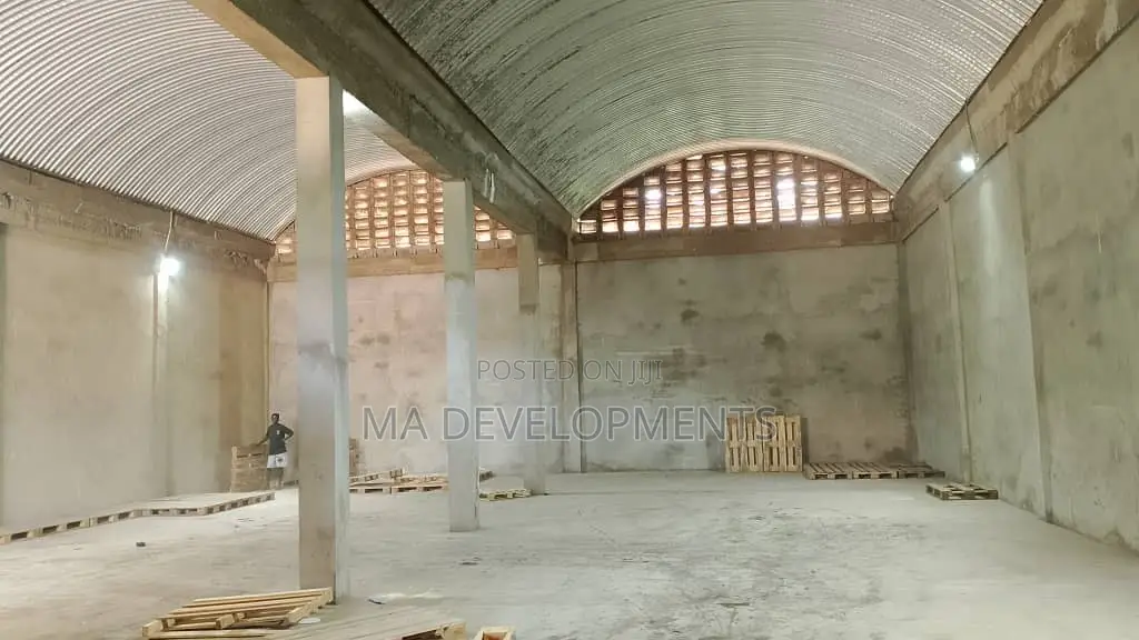 500 Square Meter Warehouse for Rent at Spintex