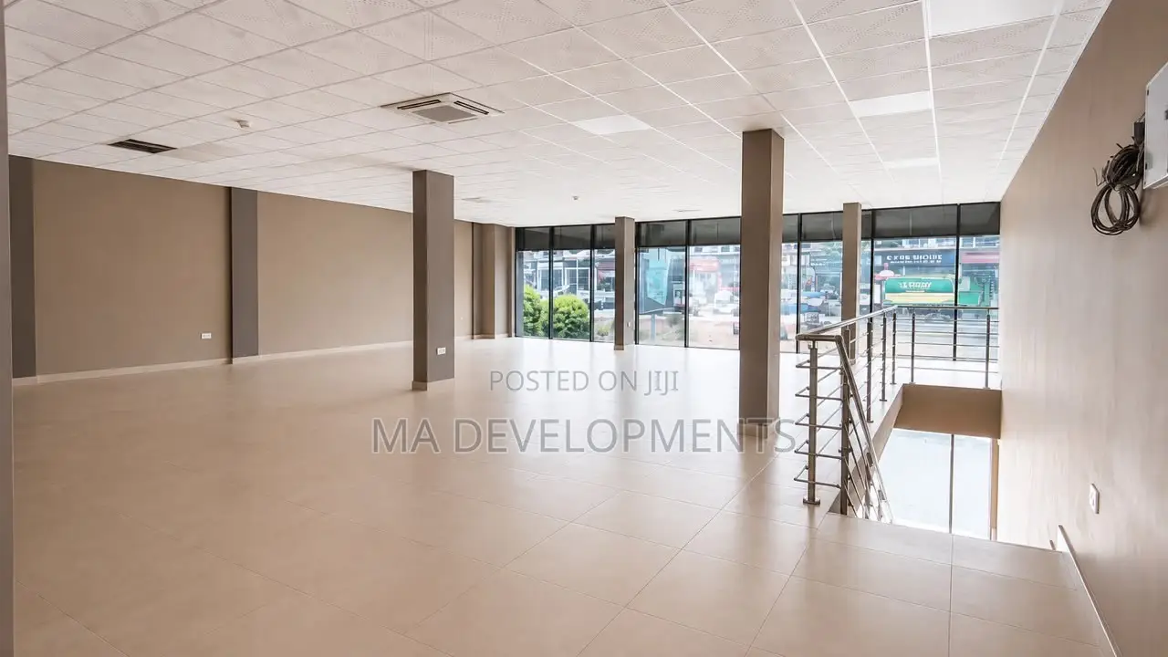 400 Square Meter Commercial Space for Rent at North Legon