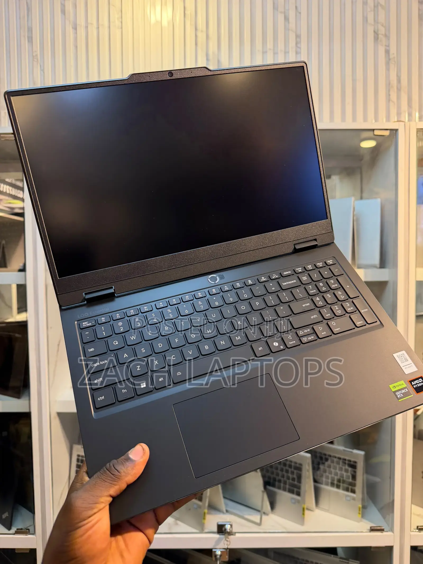 New Laptop Lenovo LOQ 15AHP10 16GB AMD Ryzen 7 SSD 512GB