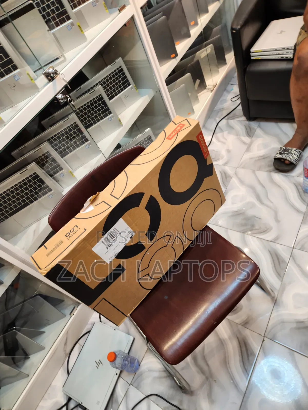 Laptop Lenovo LOQ 15ARP9 16GB Intel Core i7 SSD 512GB