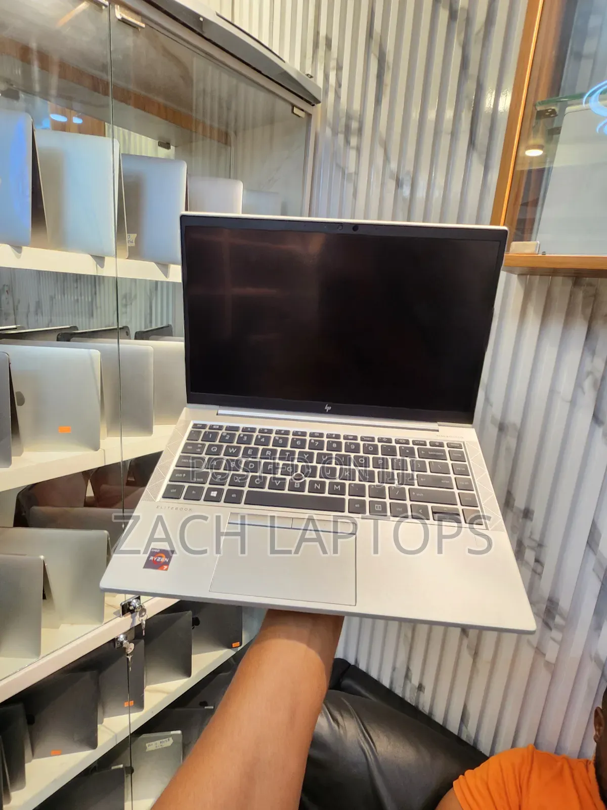 Laptop HP EliteBook 845 G8 16GB AMD Ryzen 7 SSD 256GB