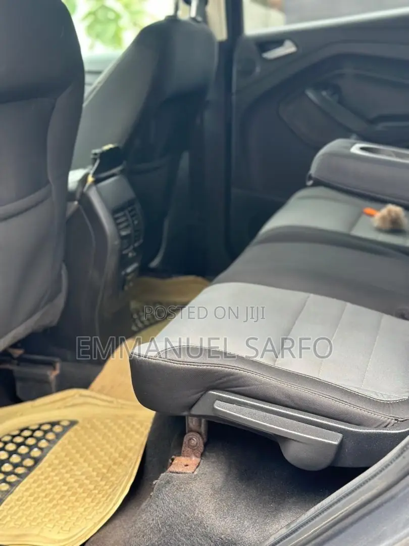 Ford Escape SE 4dr SUV (1.6L 4cyl Turbo 6A) 2014 Gray