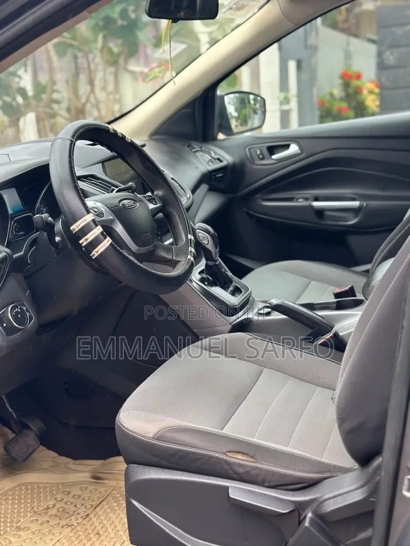 Ford Escape SE 4dr SUV (1.6L 4cyl Turbo 6A) 2014 Gray