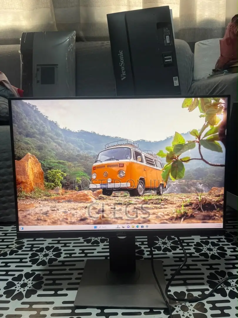 Dell Edgeless 24 Inch Monitor