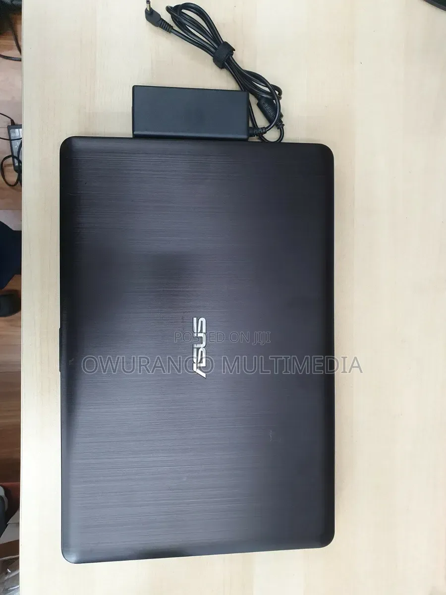 Laptop Asus 2GB Nvidia SSD 256GB