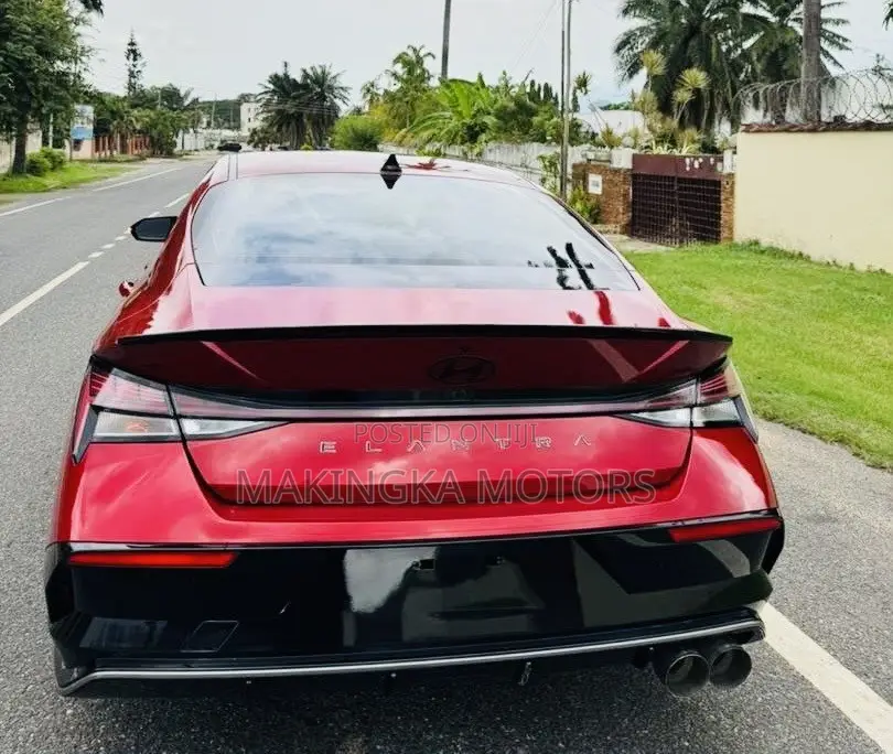 Hyundai Elantra SEL Sport IVT 2025 Red