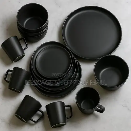 16-Piece Set of Black Stoneware Dinnerware