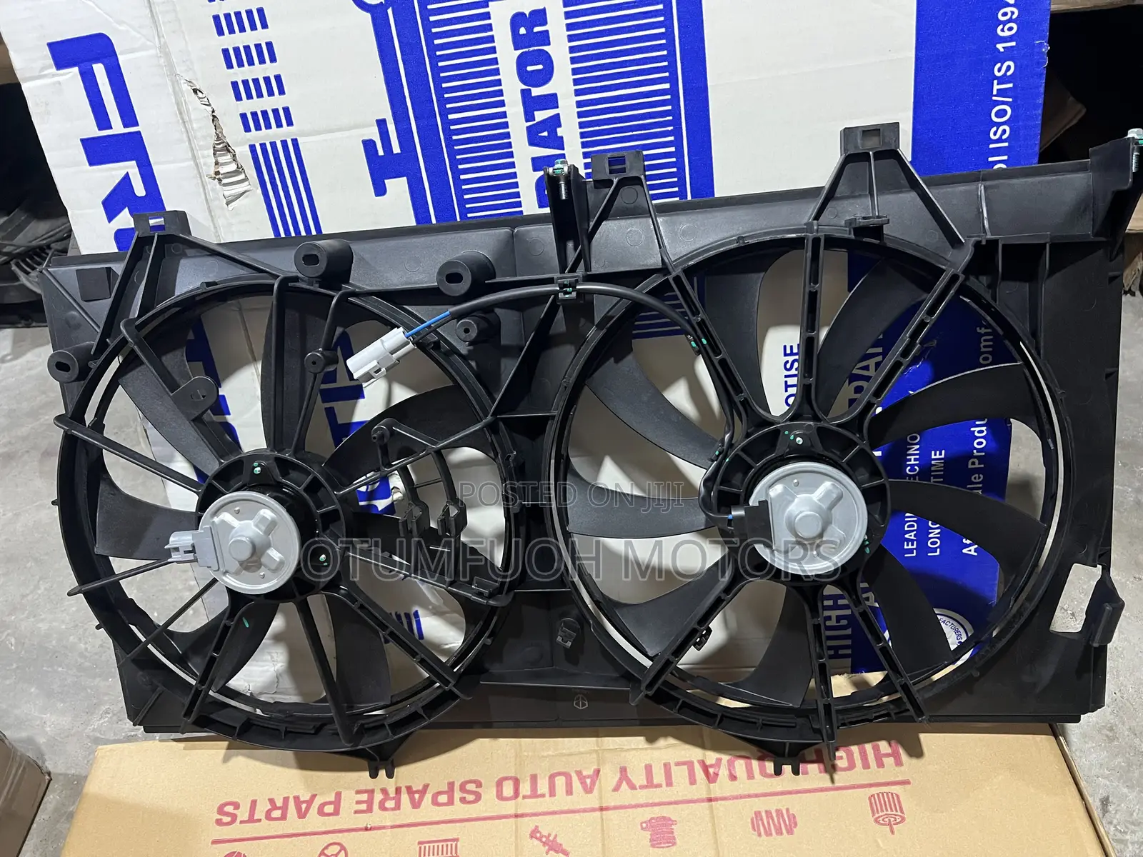 Toyota Camry (Spider) 2012 2013 2014 2015 2016 2017 Fan