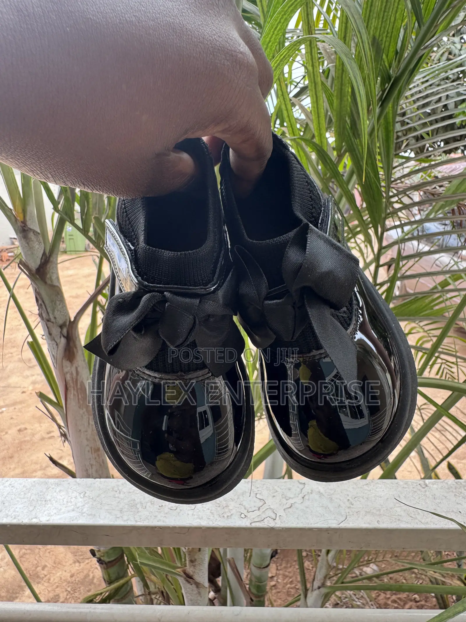 Black Shoe You Don’t Want to Miss It