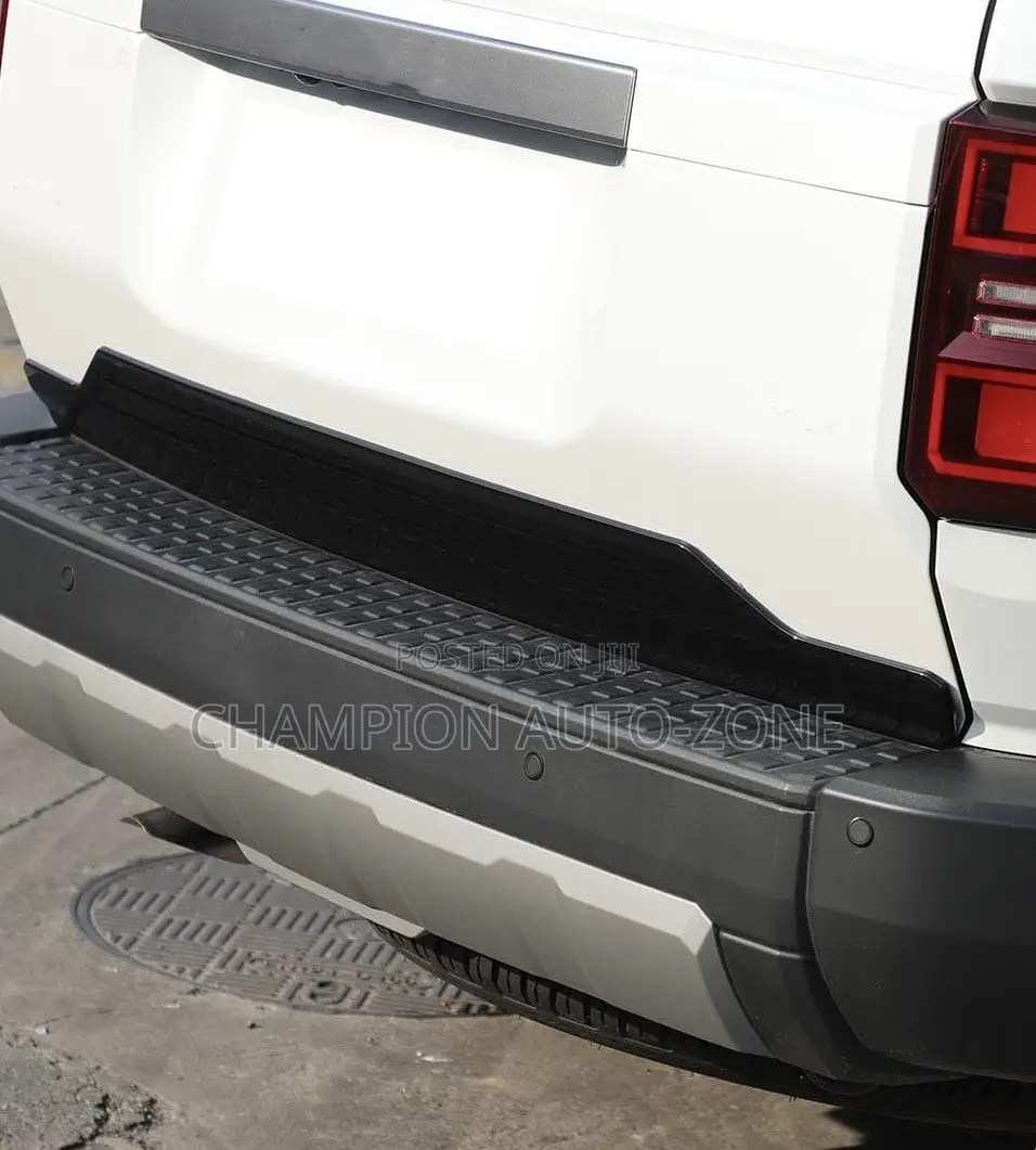 Land Cruiser Prado 2024-2025 Back / Rear Bumper Complete
