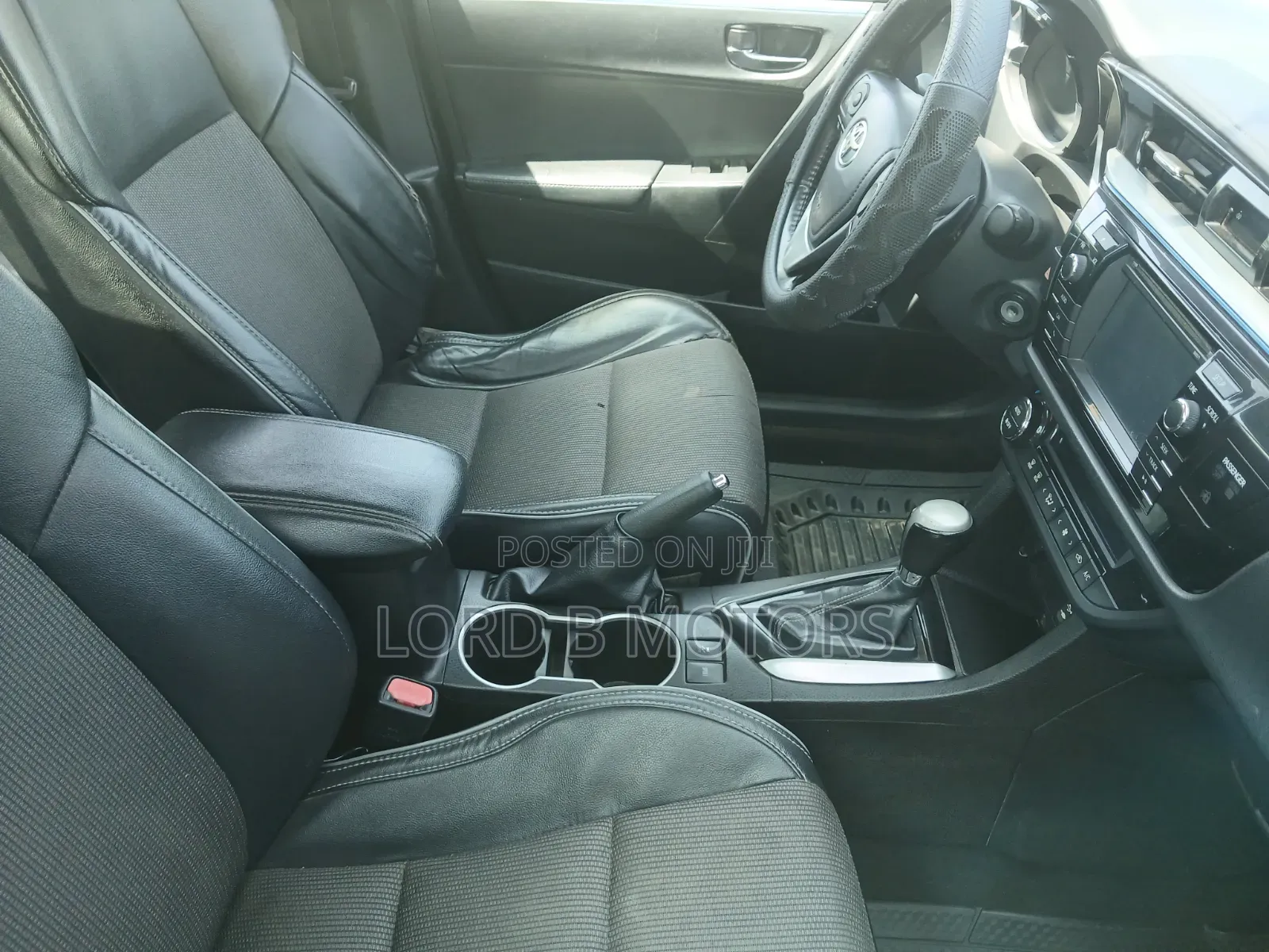Toyota Corolla 2016 Silver