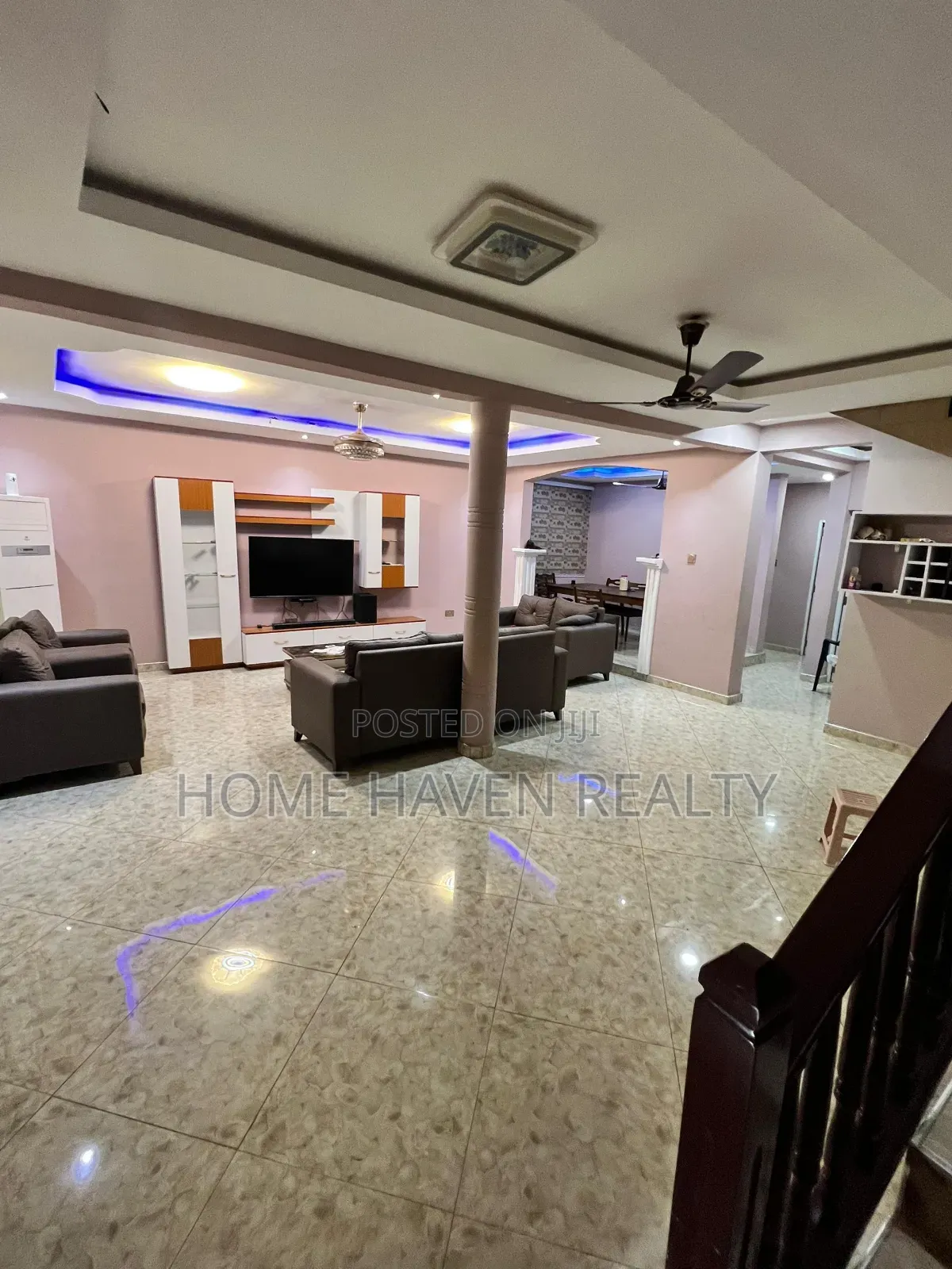 5bdrm House in Ablekuma, Olebu for sale
