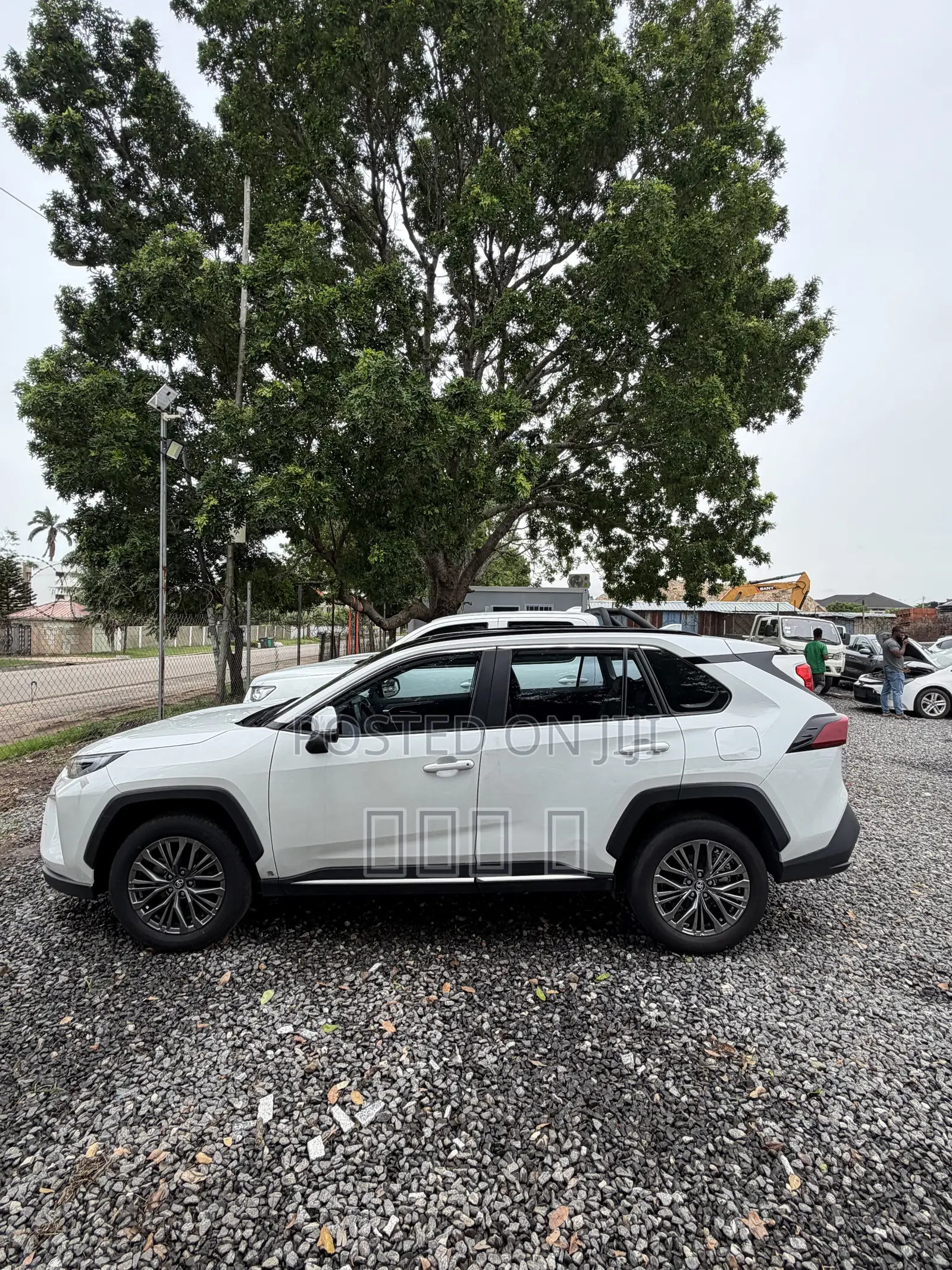 Toyota RAV4 XLE Premium FWD 2023 Black
