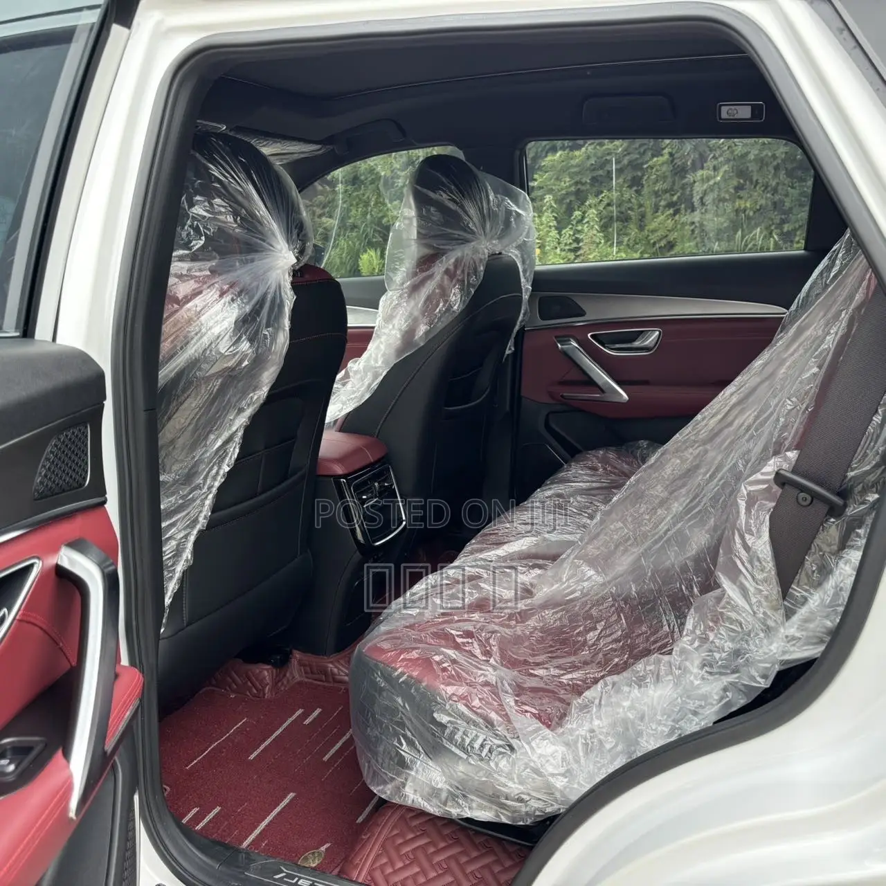 Jetour X70 Plus 1.6 6-Seater FWD 2022 White