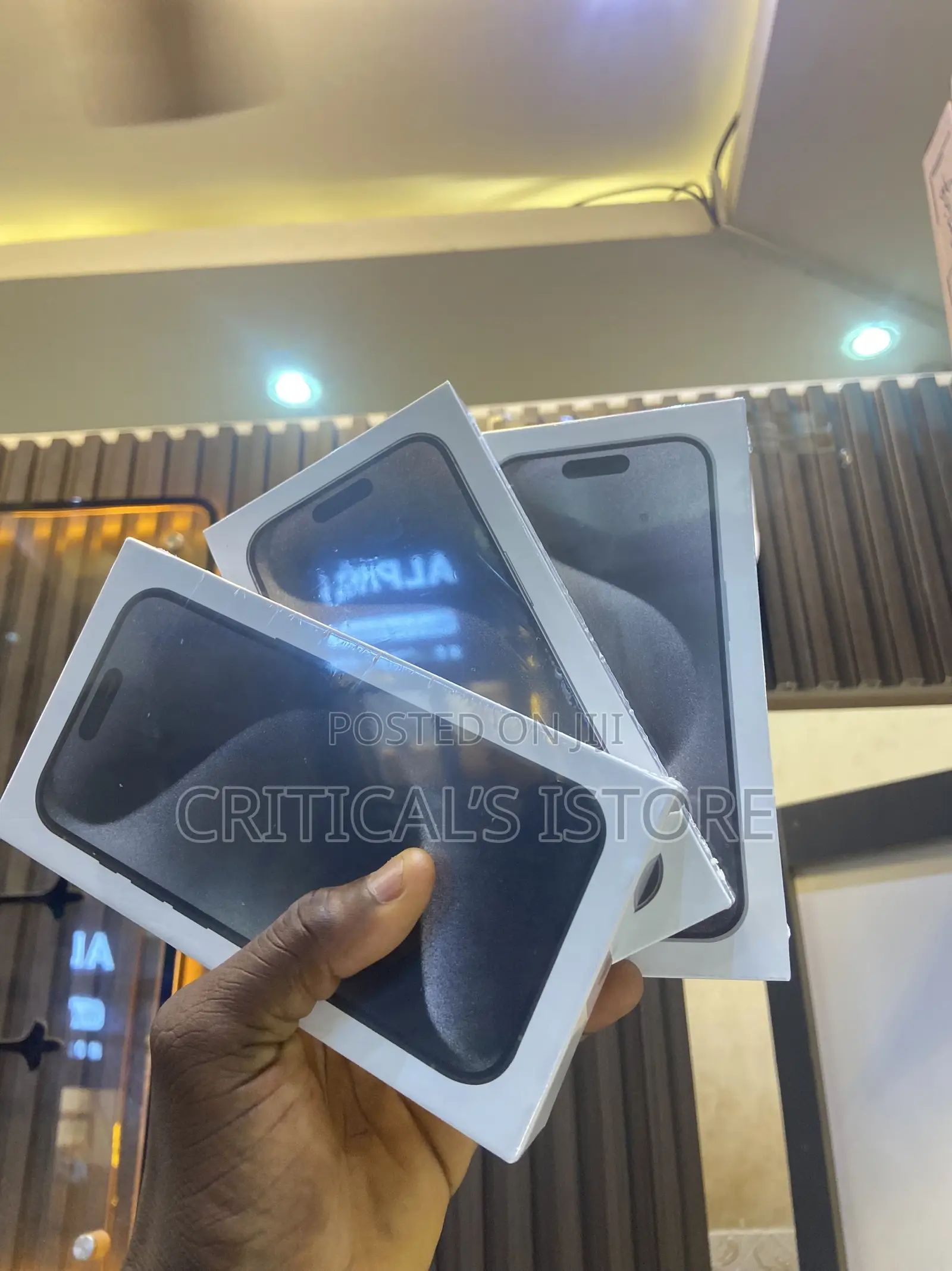 New Apple iPhone 15 Pro 256 GB