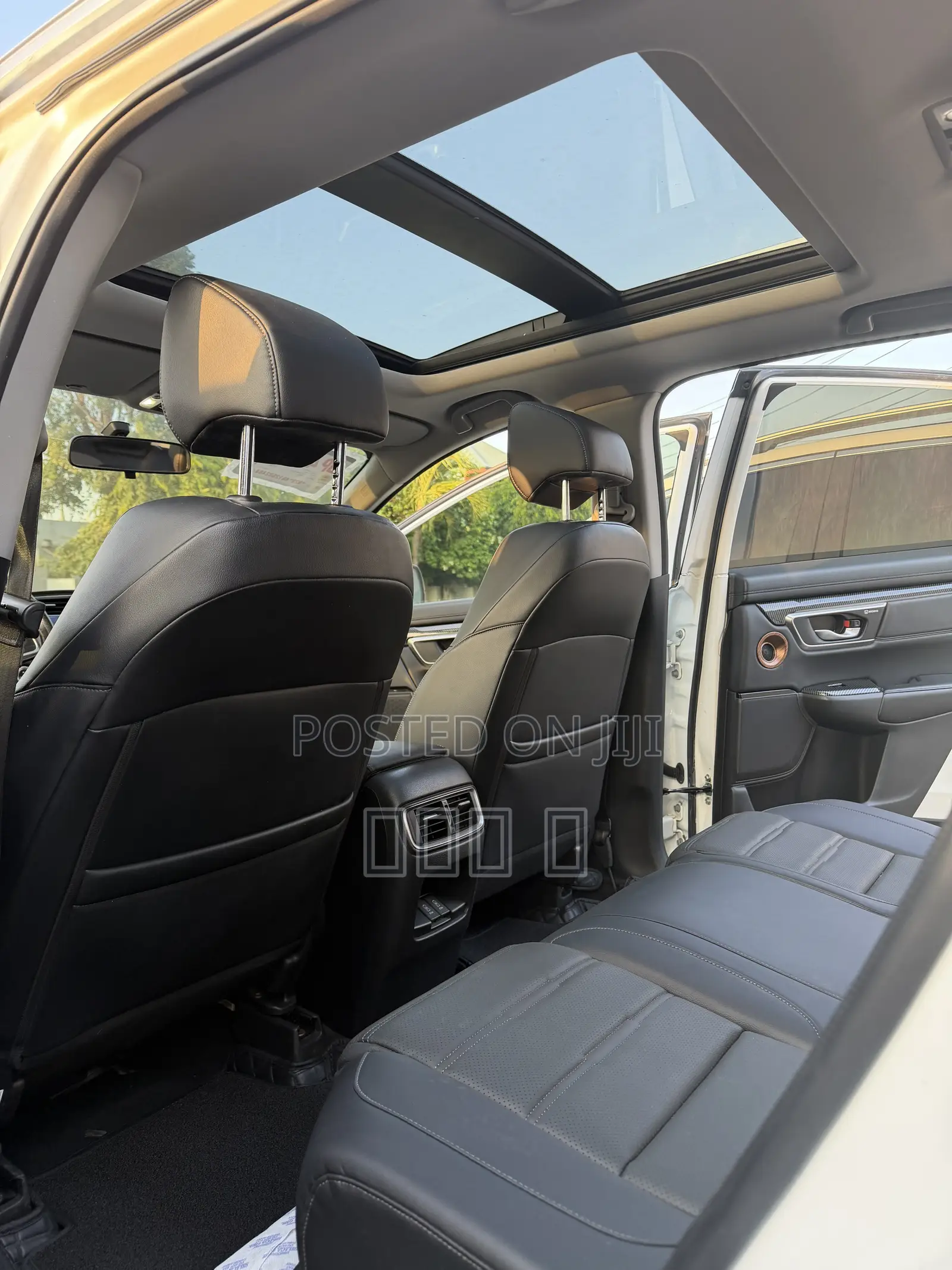 Honda CR-V Touring FWD 2018 White