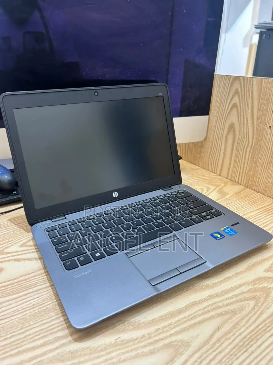 Laptop HP EliteBook 820 G1 8GB Intel Core i5 HDD+SSD 700GB
