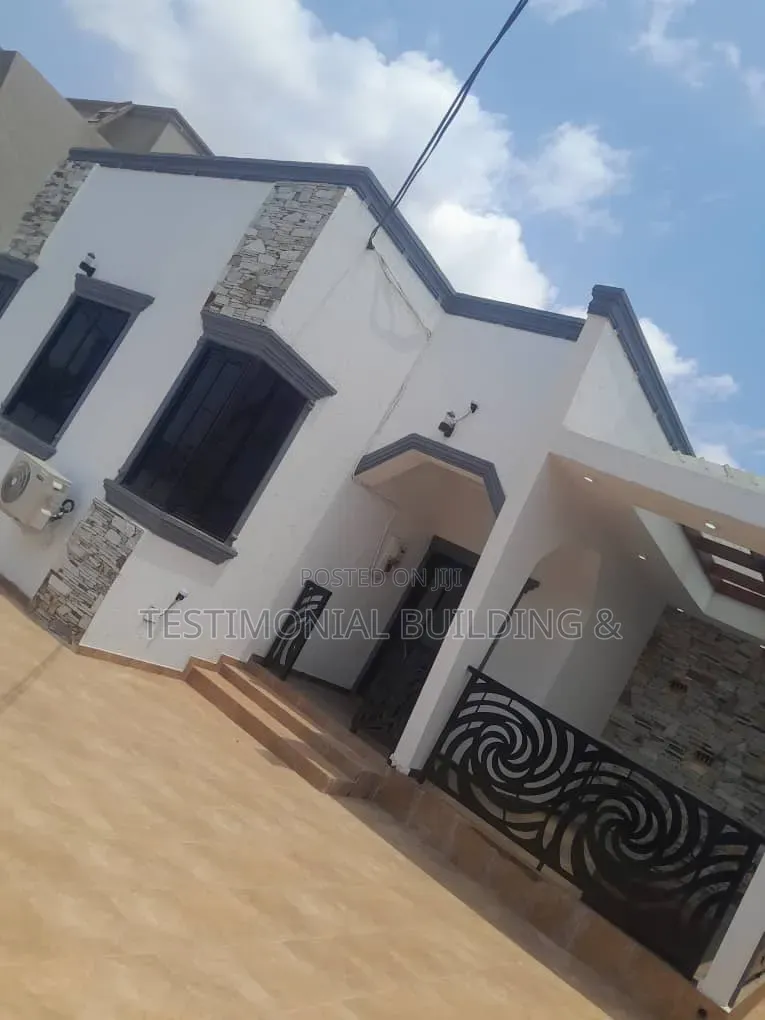 3bdrm House in Testimonial Building, Ghana Flag for sale