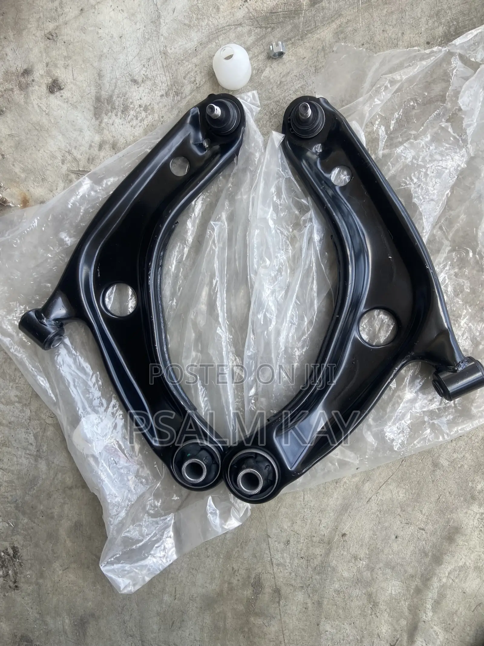Yaris / Vitz 2007,2008,2009,2010,2011,2012,2013,2014,2015 Lower Arm