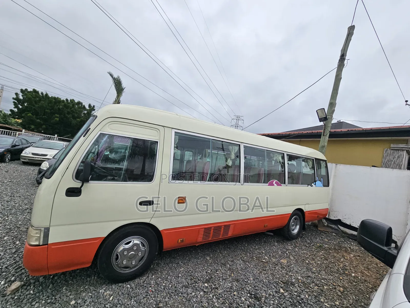 Toyota Coaster 2011 Gold