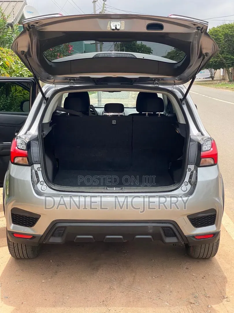 Mitsubishi Outlander 2019 Brown