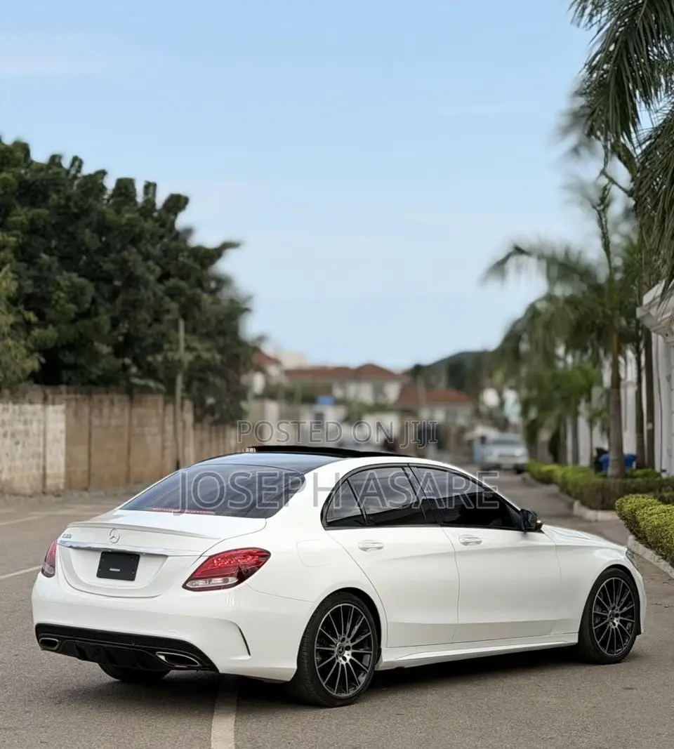 Mercedes-Benz C300 2017 White