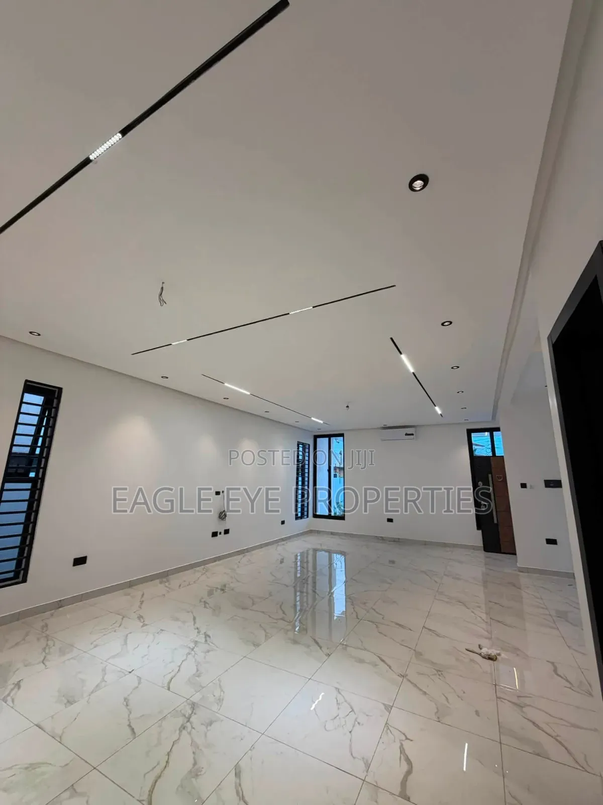 4bdrm House in Lake Side Estate for sale