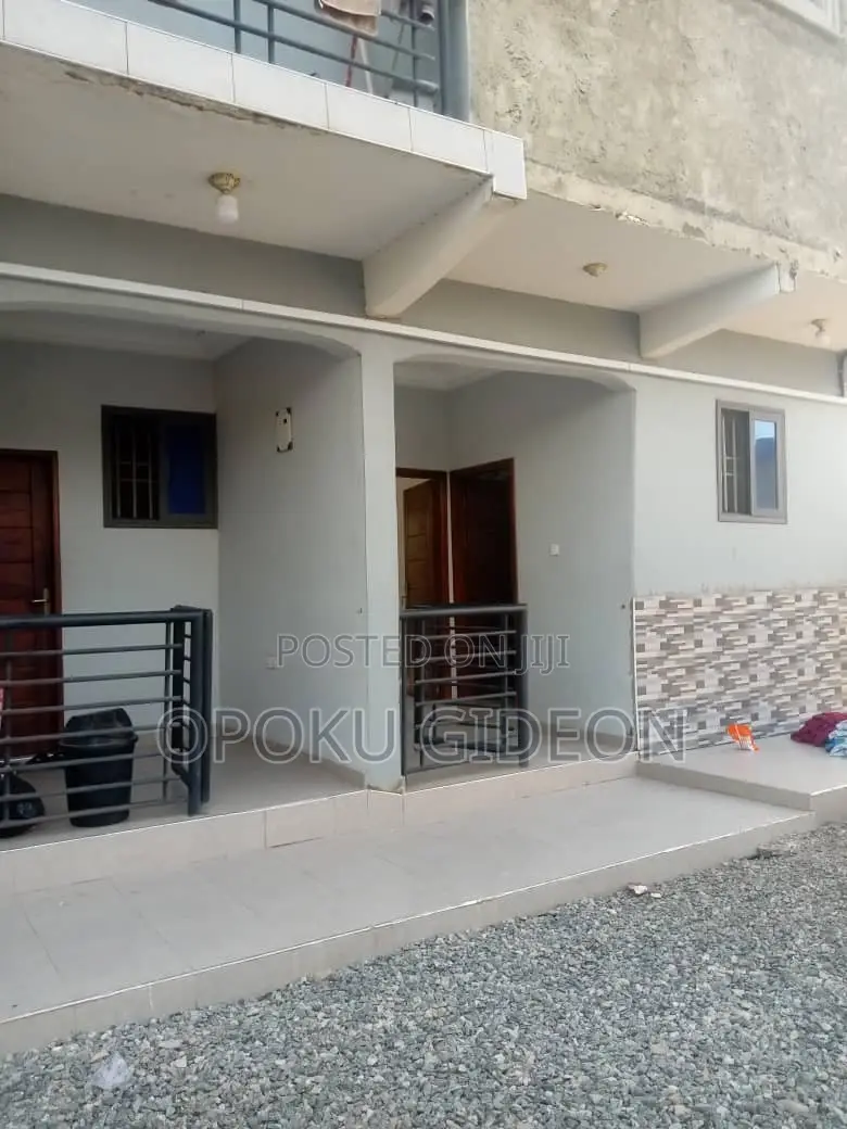 1bdrm Apartment in Oduman Junction, Manhean for rent