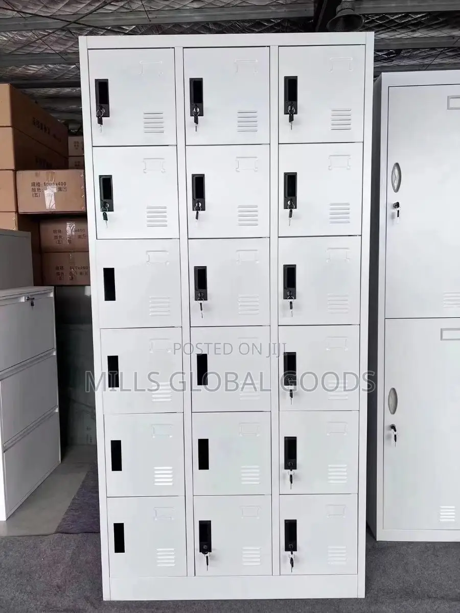18 Doors Locker Cabinet