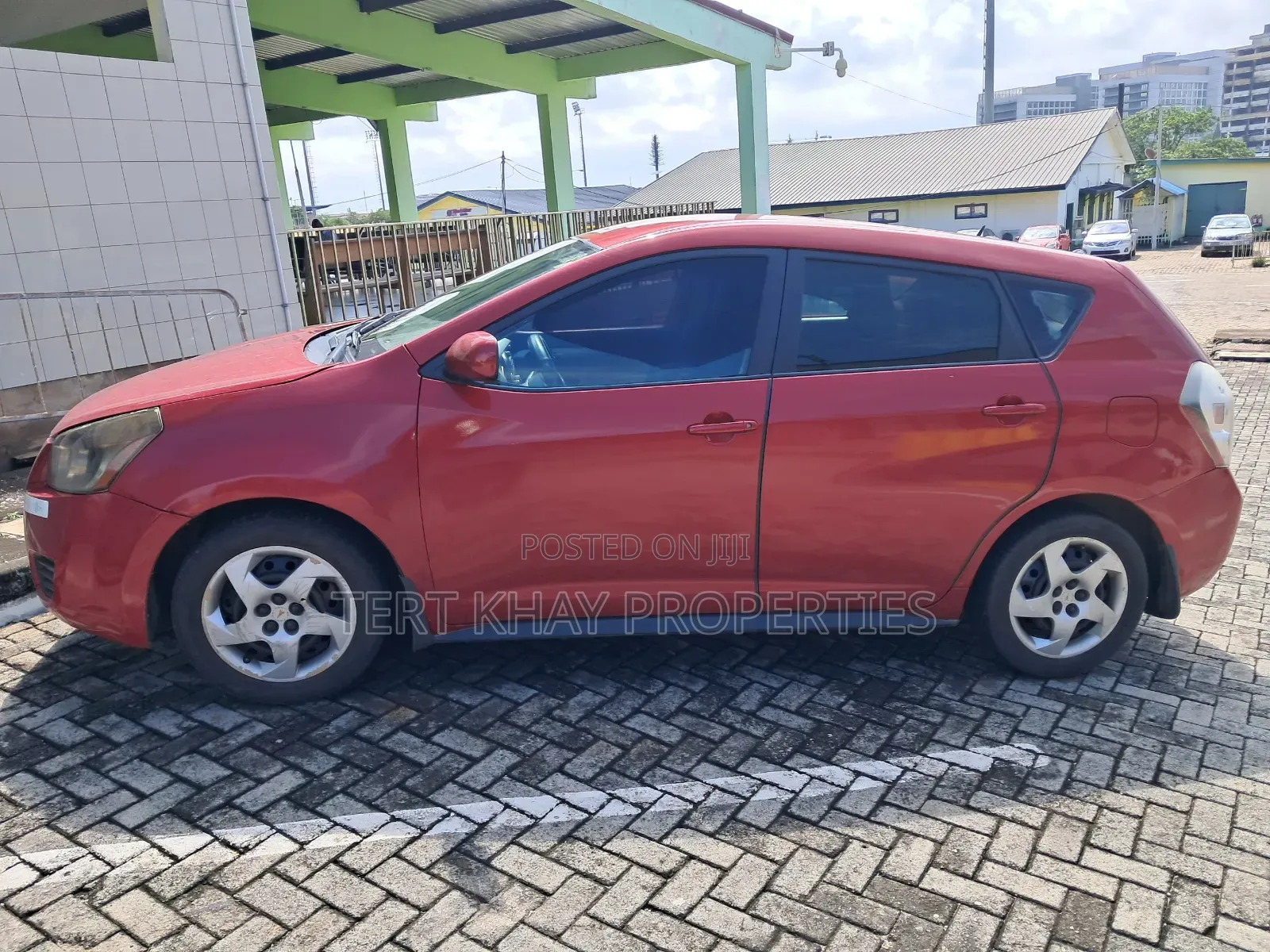 Pontiac Vibe 2010 Red