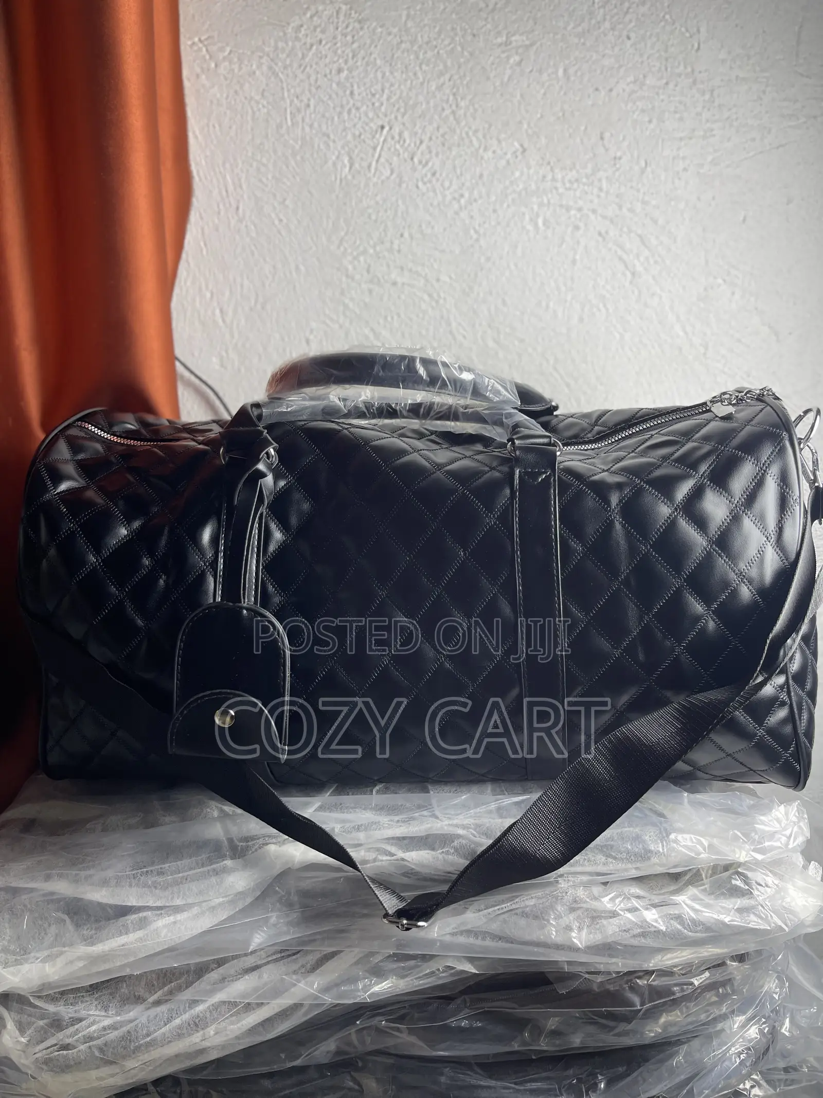Leather Traveling Bag / Duffel Bag
