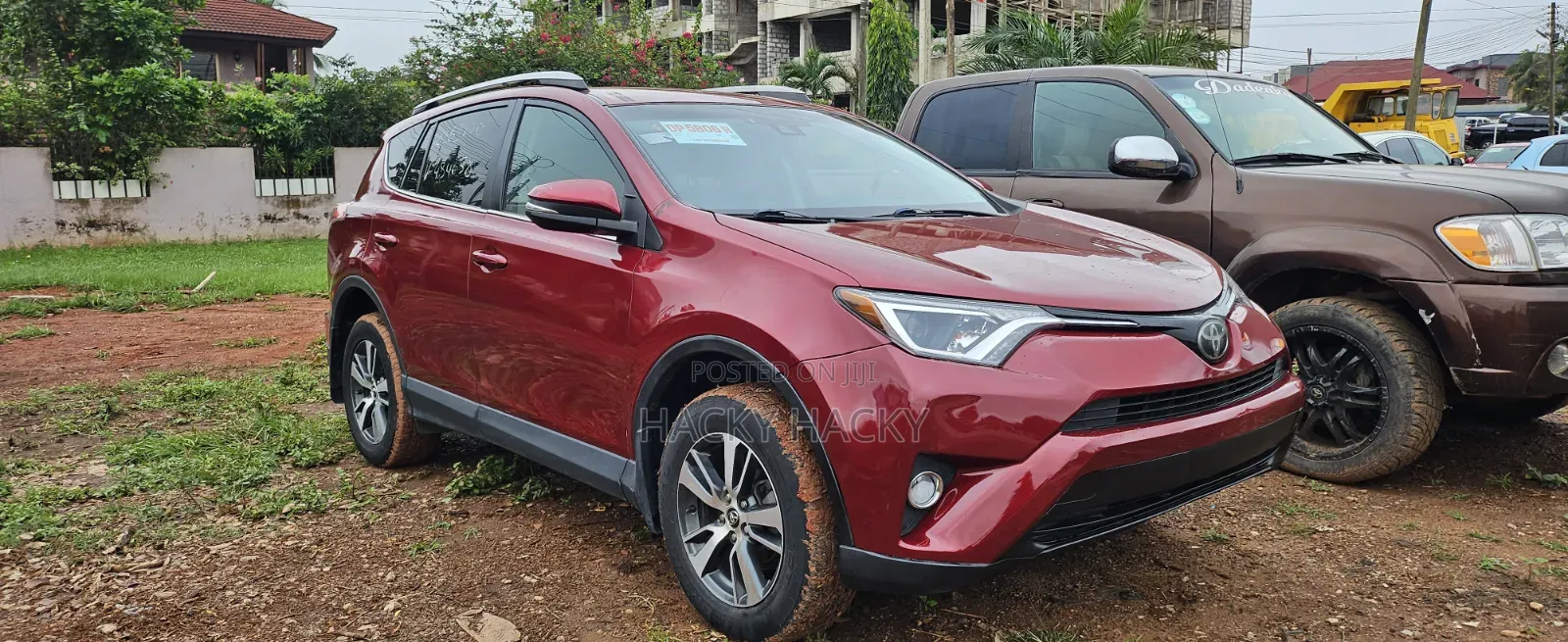 Toyota RAV4 LE 4dr SUV (2.5L 4cyl 6A) 2018 Red