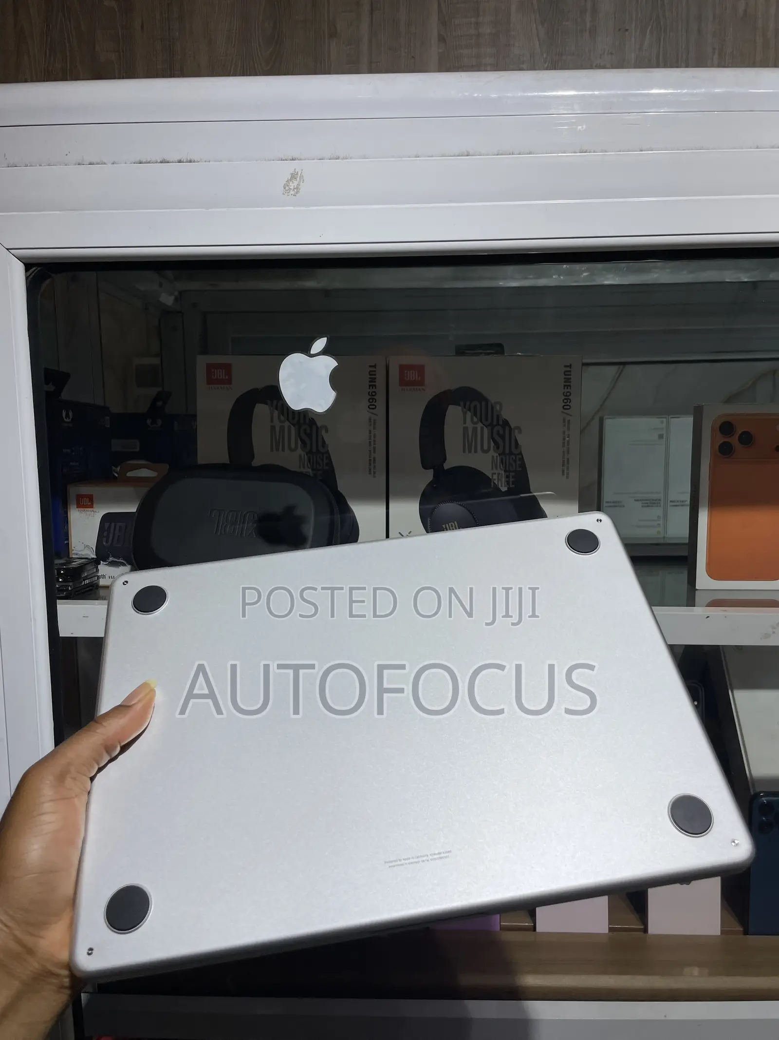 Laptop Apple MacBook Air 2024 M3 16GB Apple M3 SSHD (Hybrid) 256GB