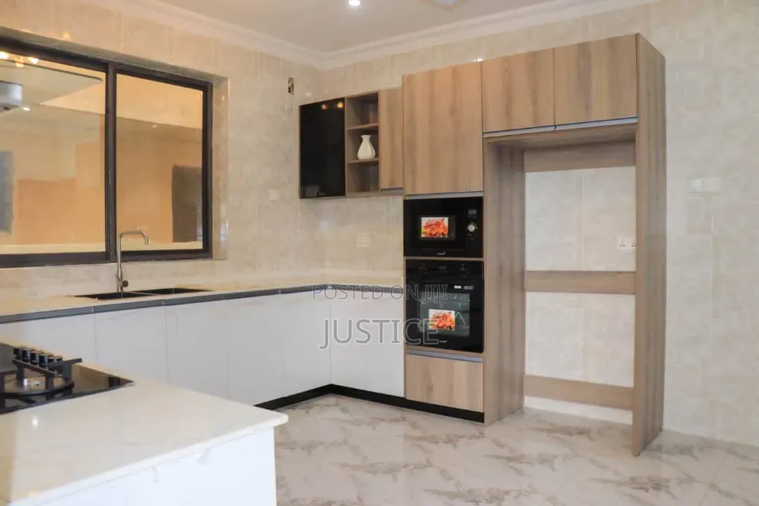 4bdrm House in Comm 26 Borteyman, Community 25 for sale