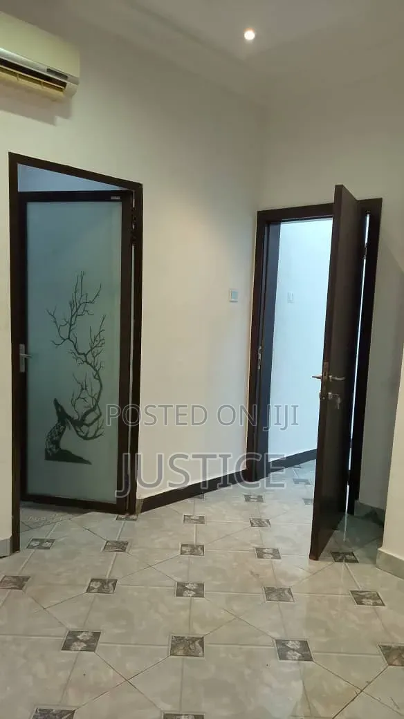 2bdrm Room & Parlour in Lekma Teshie, First Junction for rent