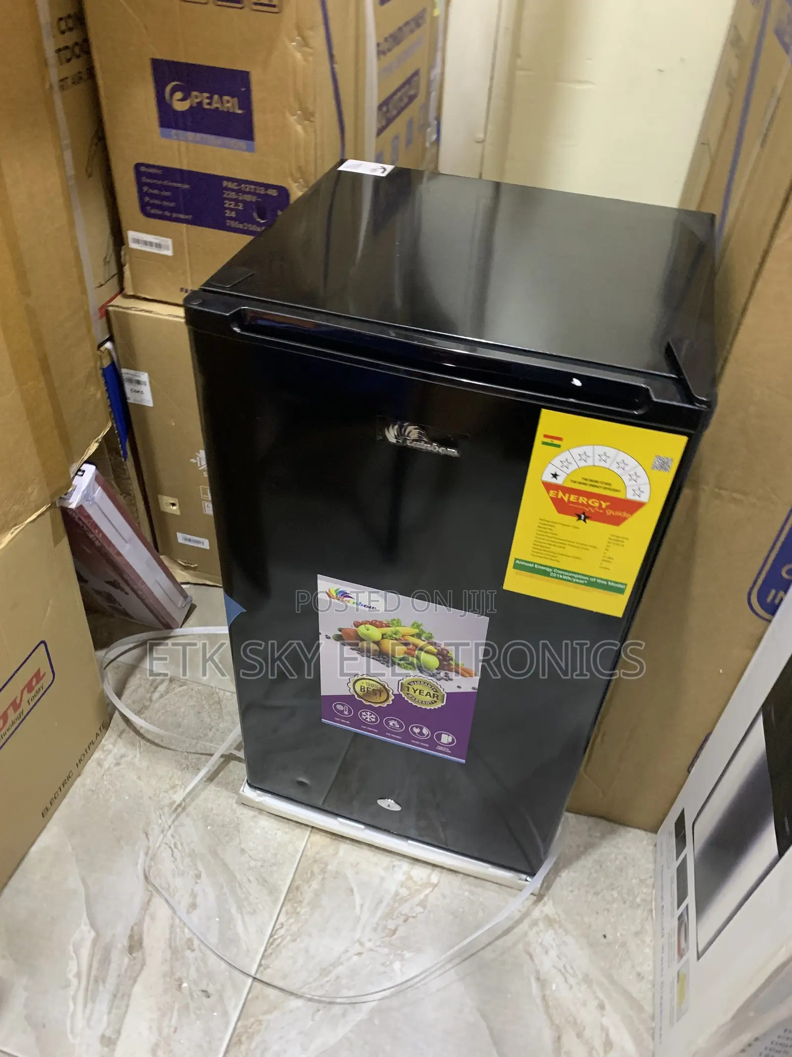 Massive Rain 90litres Table Top Fridge
