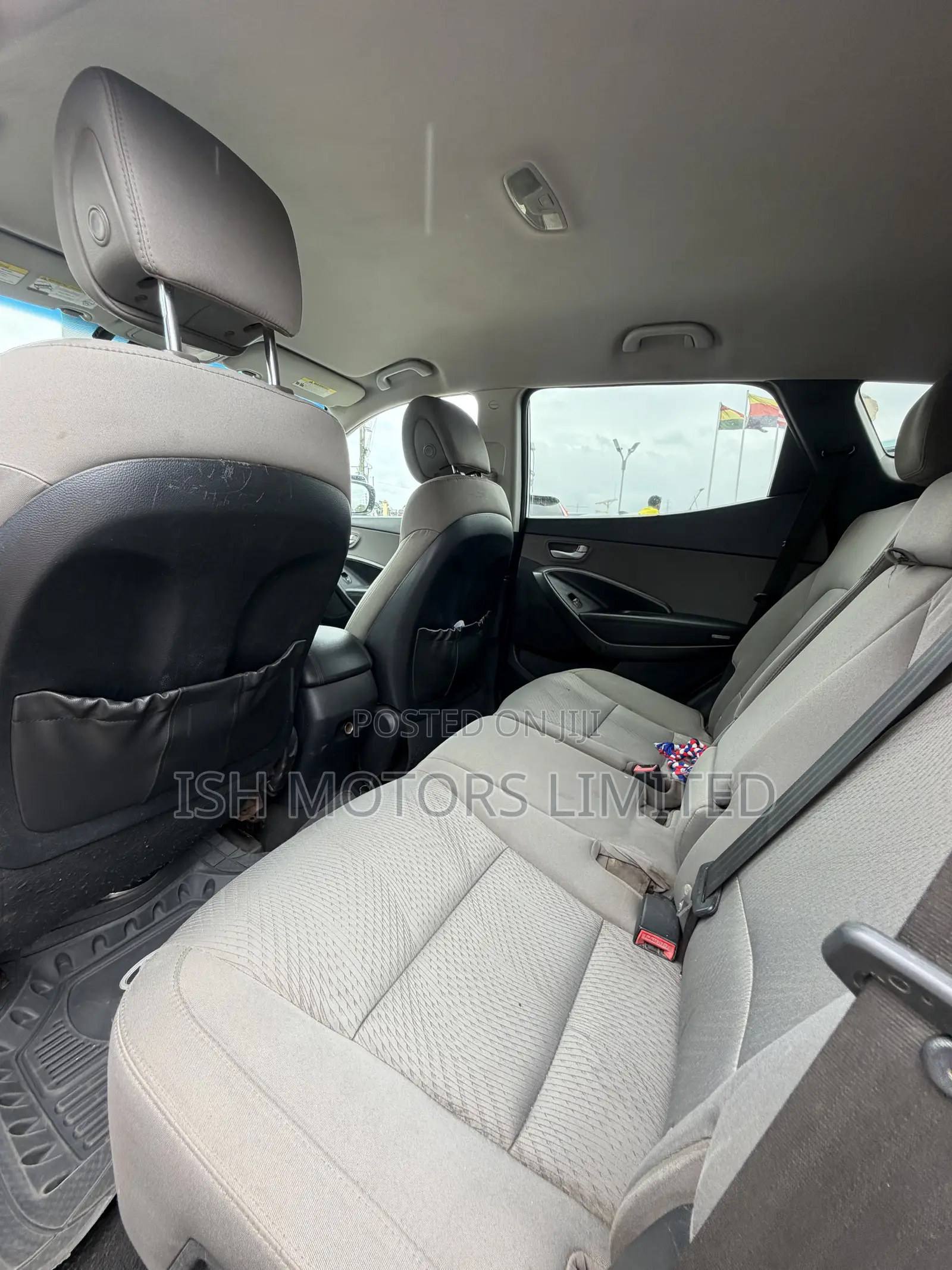 Hyundai Santa Fe SE AWD 2017 White
