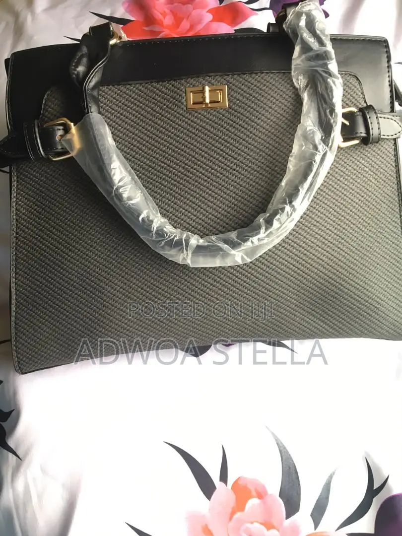 Chic Fashion Handbag