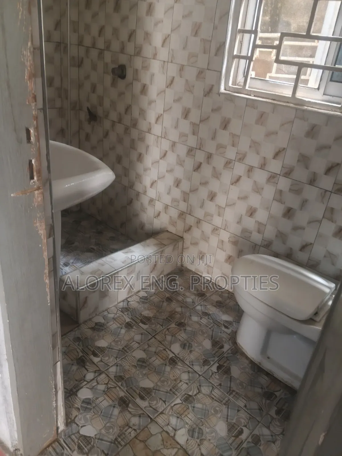 1bdrm Apartment in Pantang Hospital, New Site for rent