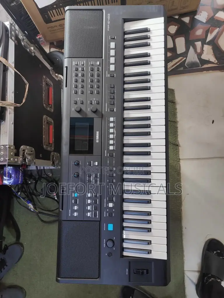 Yamaha PSR-E483