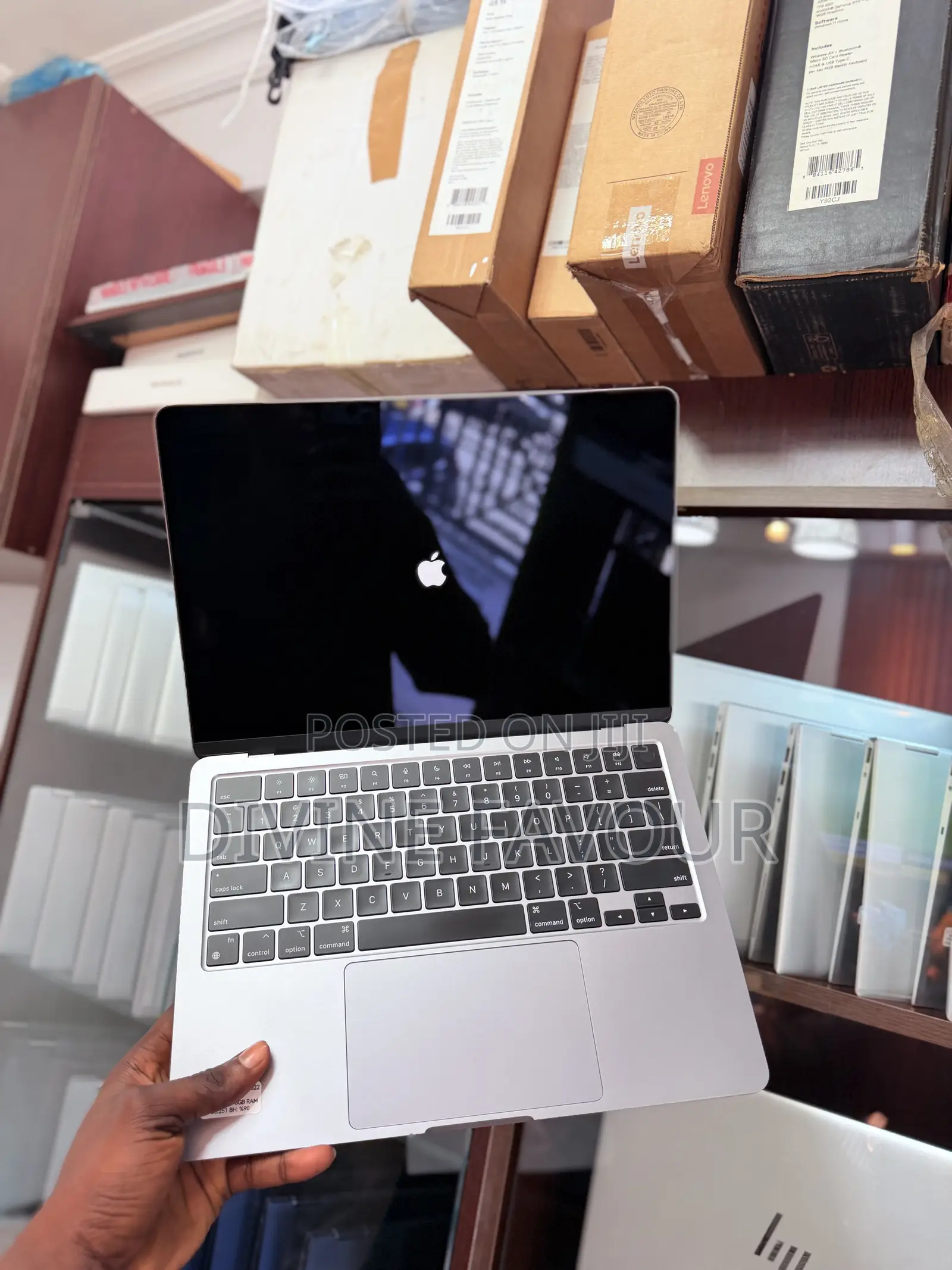 Laptop Apple MacBook Air 2022 M2 8GB Apple M2 SSD 256GB