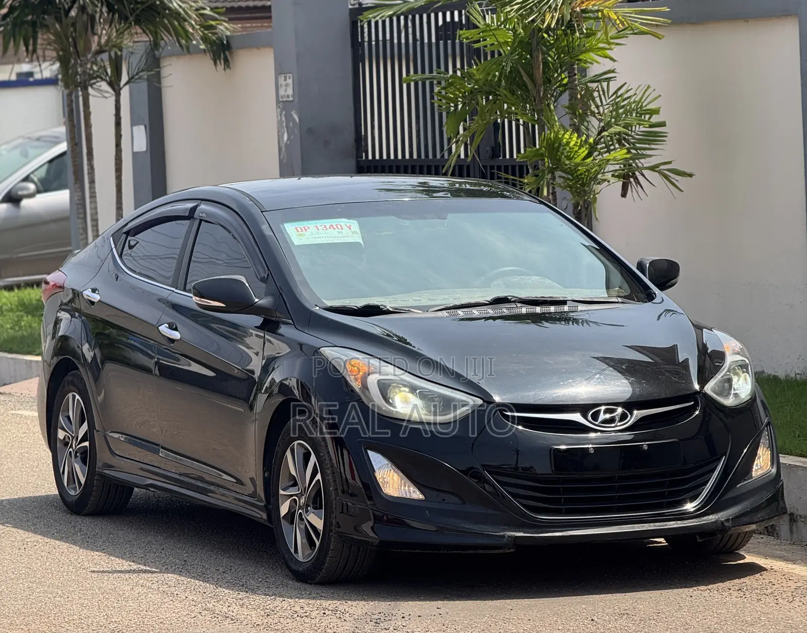 Hyundai Elantra SE Sedan FWD (1.8L 4cyl 6A) 2016 Black