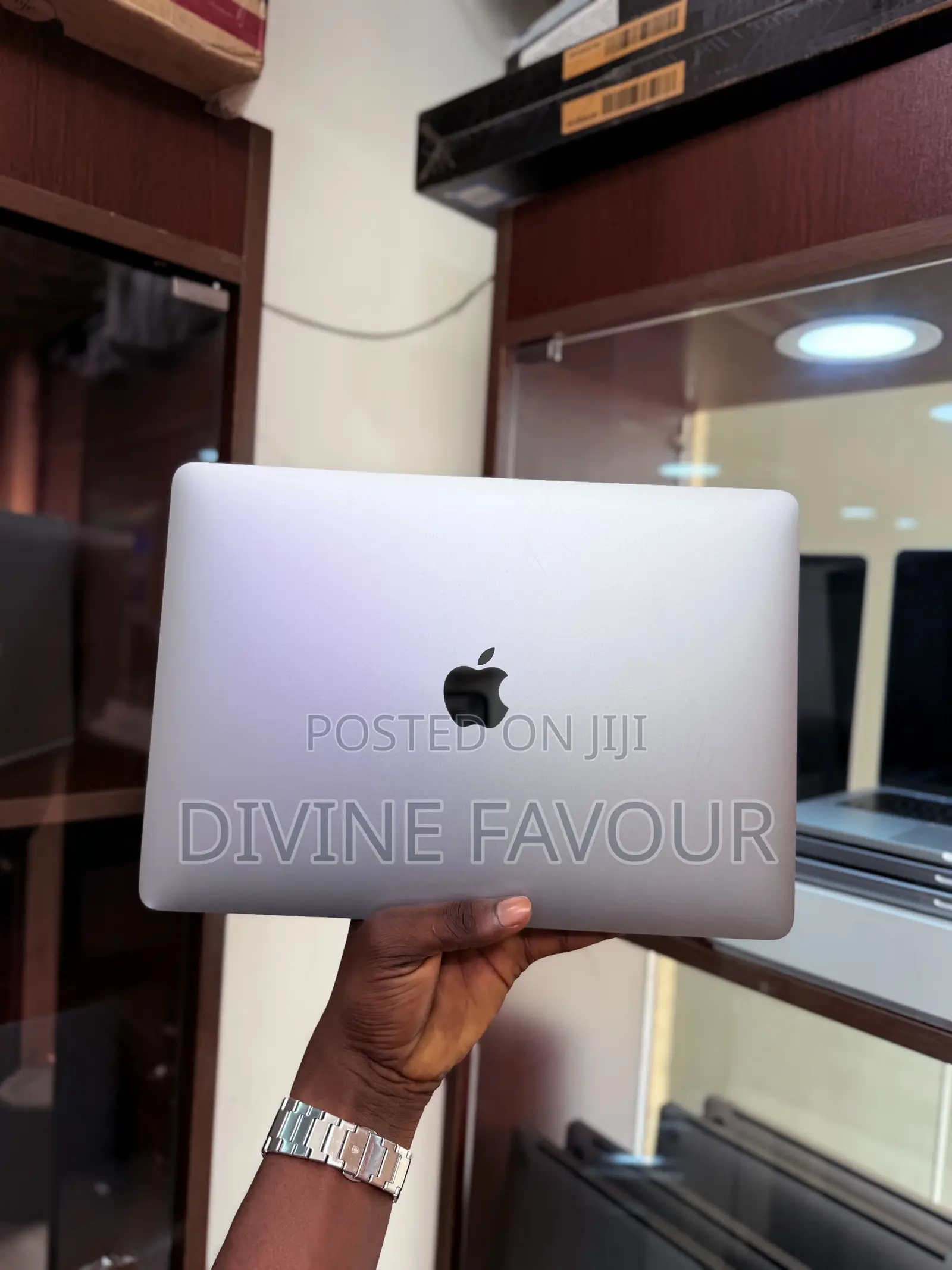 Laptop Apple MacBook Pro 2020 M1 16GB Apple M1 SSD 256GB