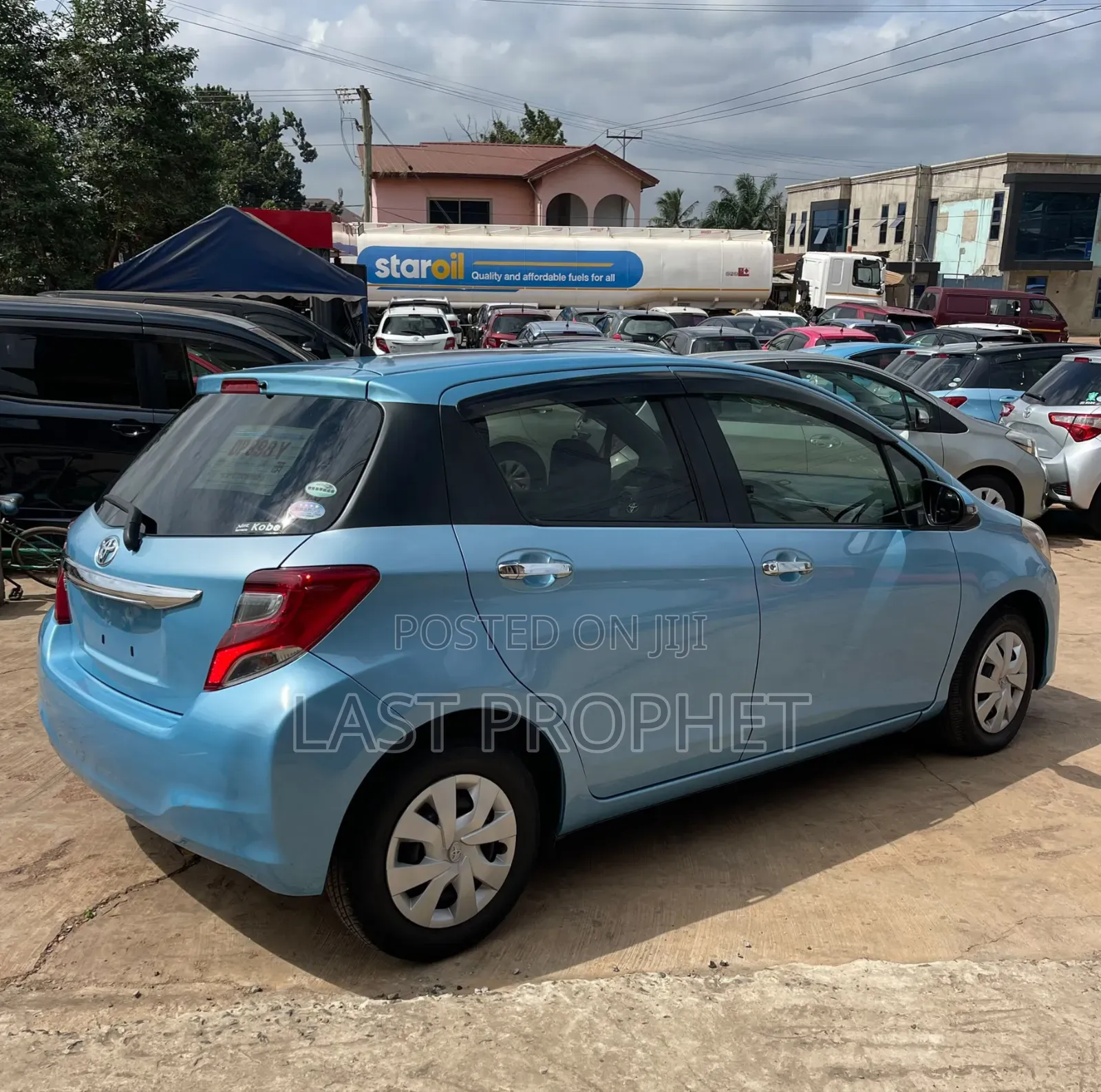 Toyota Vitz 1.3 FWD 5dr 2015 Blue